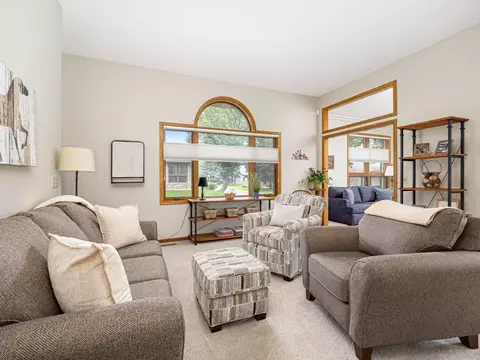 4145 Arbor Ln, Eagan, MN 55122 photo 4