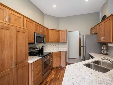 4145 Arbor Ln, Eagan, MN 55122 photo 13