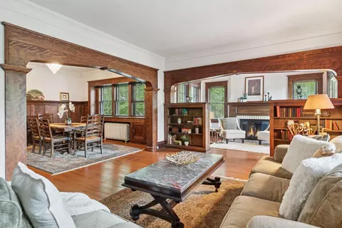 925 Lincoln Ave, Saint Paul, MN 55105