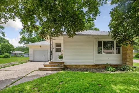440 Broadway Ave N, New Richland, MN 56072