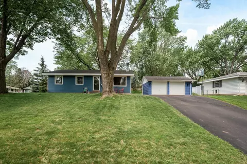 8472 Kell Ave S, Bloomington, MN 55437