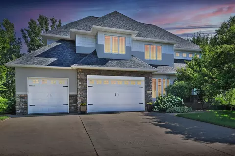 72315 Grey Fawn Dr, Albert Lea, MN 56007