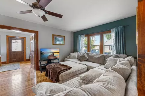 Living - 506 Fowler St, Faribault, MN 55021 photo 2 of 2