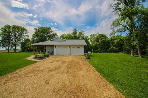 850 60th Ave SW, Danvers, MN 56231 photo 2
