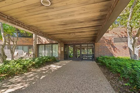 2265 Youngman Ave #110E, Saint Paul, MN 55116