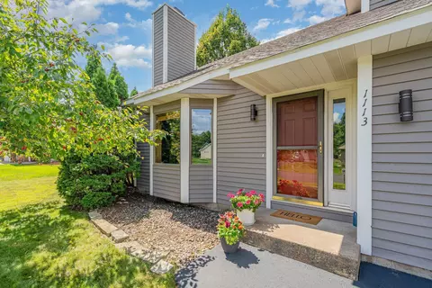 1113 Grandview Dr, Hudson, WI 54016