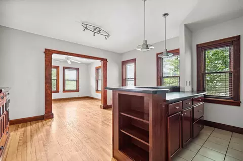 1812 Clinton Ave #203, Minneapolis, MN 55404