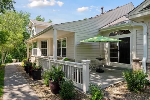 7372 Howard Ln, Eden Prairie, MN 55346