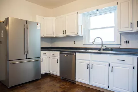 Kitchen - 305 2nd Ave SE, Plainview, MN 55964 photo 1 of 2