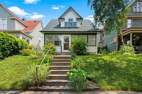 726 Queen Ave N, Minneapolis, MN 55411