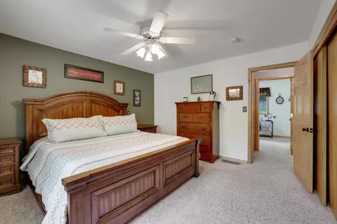 Bedroom - 216 E Summit Ave, Walker, MN 56484 photo 2 of 7