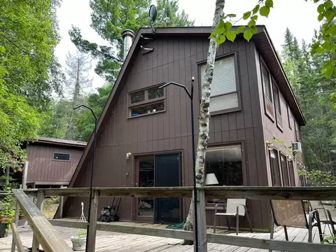 2485 Keyes Is, International Falls, MN 56649