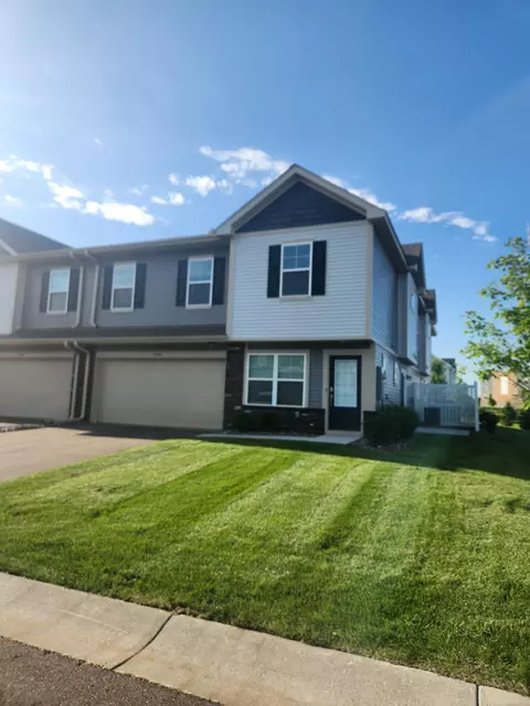 8730 Parkington Ave NE, Elk River, MN 55330