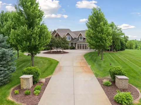 7530 Quail Ridge Trl, Greenfield, MN 55373