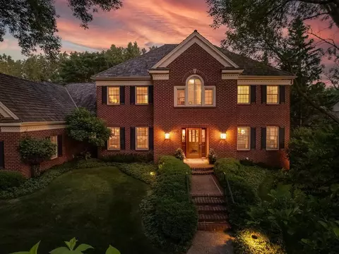12197 Orchard Hl, Eden Prairie, MN 55344