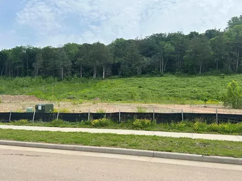 2436 Simply Living Ln, Hudson, WI 54016
