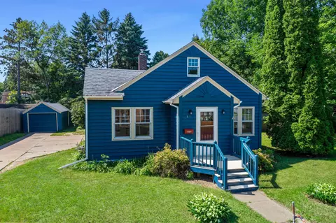 531 1st Ave W, Cambridge, MN 55008