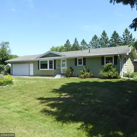 105 Sullivan Ave S, Hinckley, MN 55037