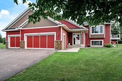 22493 Carina Ct, Farmington, MN 55024
