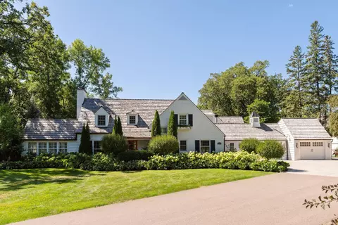 2209 Meeting St, Wayzata, MN 55391