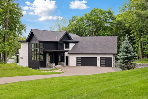 1300 Wildhurst Trl, Mound, MN 55364