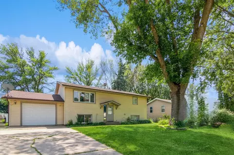 1101 Mitchell Dr, Faribault, MN 55021