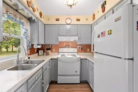 1304 Central Ave, Centuria, WI 54824 photo 6
