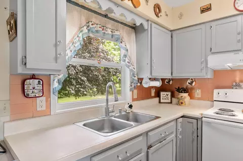 1304 Central Ave, Centuria, WI 54824 photo 4