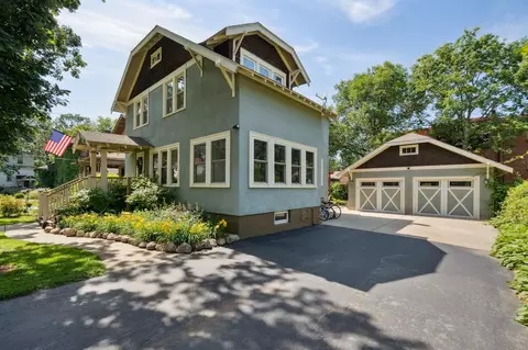 205 Ramsey Pl, Saint Cloud, MN 56301