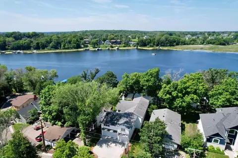 577 Park Ln, Orono, MN 55356