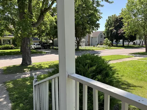 Exterior - 1364 5th Ave N, Windom, MN 56101 photo 4 of 9