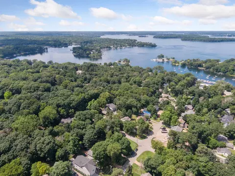 3815 Deephaven Ave, Deephaven, MN 55391 photo 3