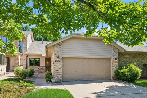14361 Embassy Way, Apple Valley, MN 55124