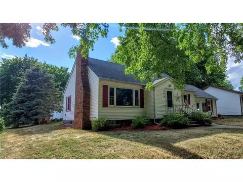 206 Pine St, Lucan, MN 56255