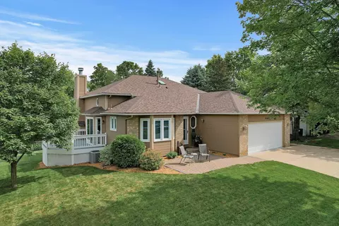 4183 Parkridge Dr, White Bear Lake, MN 55110