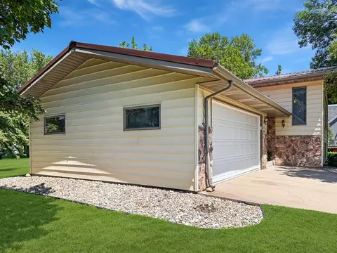 405 Palisades Ave, Toronto, SD 57268 photo 45