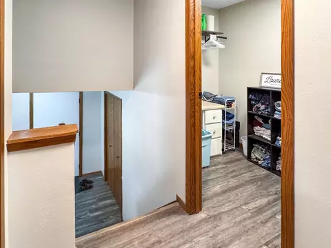 405 Palisades Ave, Toronto, SD 57268 photo 8