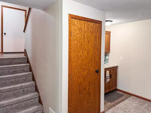 405 Palisades Ave, Toronto, SD 57268 photo 26