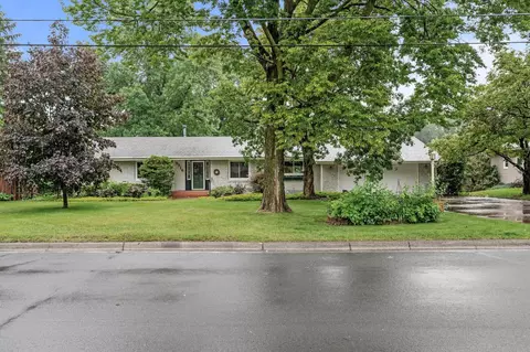 9516 Russell Ave S, Bloomington, MN 55431