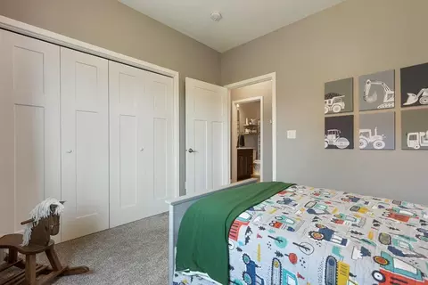 307 Brussels Ct, Marshall, MN 56258 photo 38