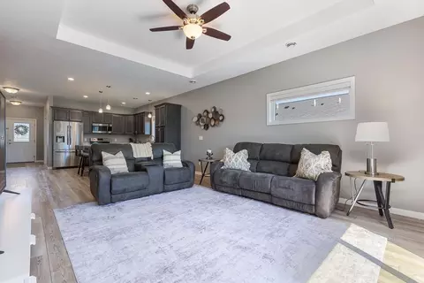 307 Brussels Ct, Marshall, MN 56258 photo 33
