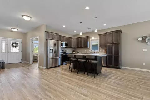 307 Brussels Ct, Marshall, MN 56258 photo 18