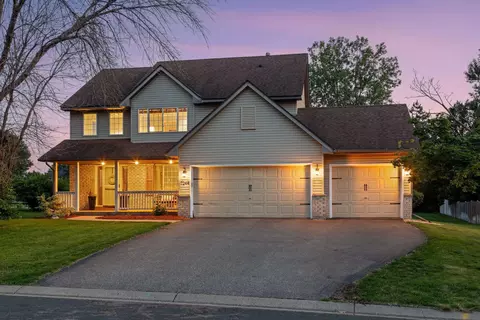 7244 Berkshire Ln, Shakopee, MN 55379