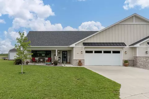 101 Butterfly Ct, Blue Earth, MN 56013