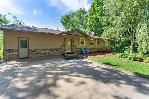 32873 Flanders St NE, Cambridge, MN 55008