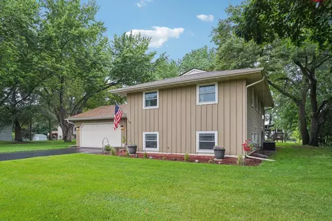 2285 123rd Ln NW, Coon Rapids, MN 55448