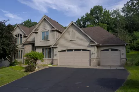 1630 Murphy Pkwy, Eagan, MN 55122
