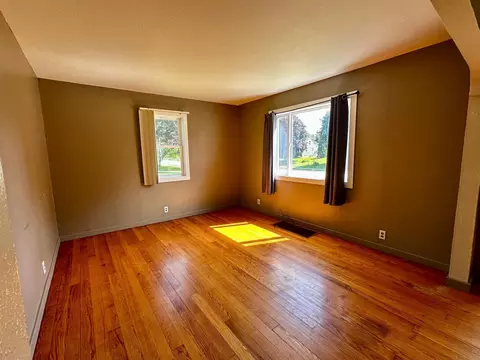 Living - 555 Main Ave S, Harmony, MN 55939 photo 3 of 4