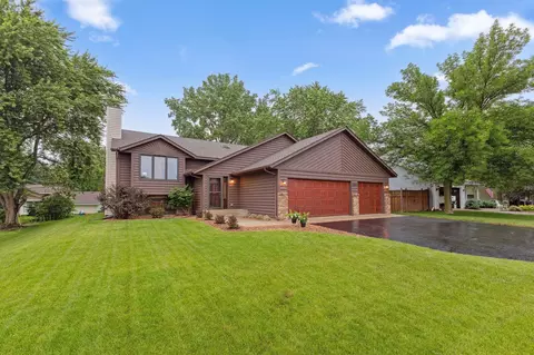 2304 Horizon Pl, Burnsville, MN 55337