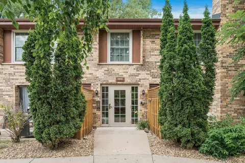 4542 Cedar Lake Rd S #2, Saint Louis Park, MN 55416